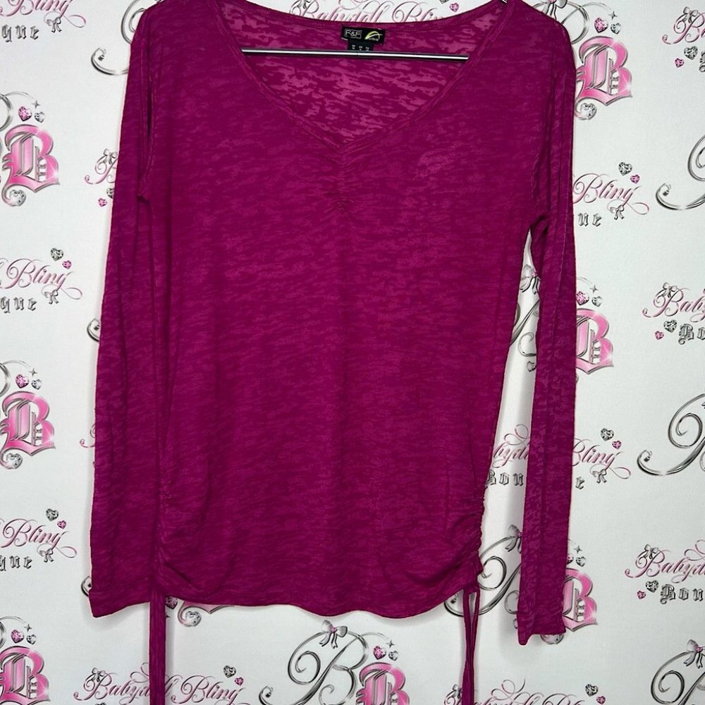 F&F activewear top lightweight rutched on sides cinching size USA 6.🎀🎀🎀